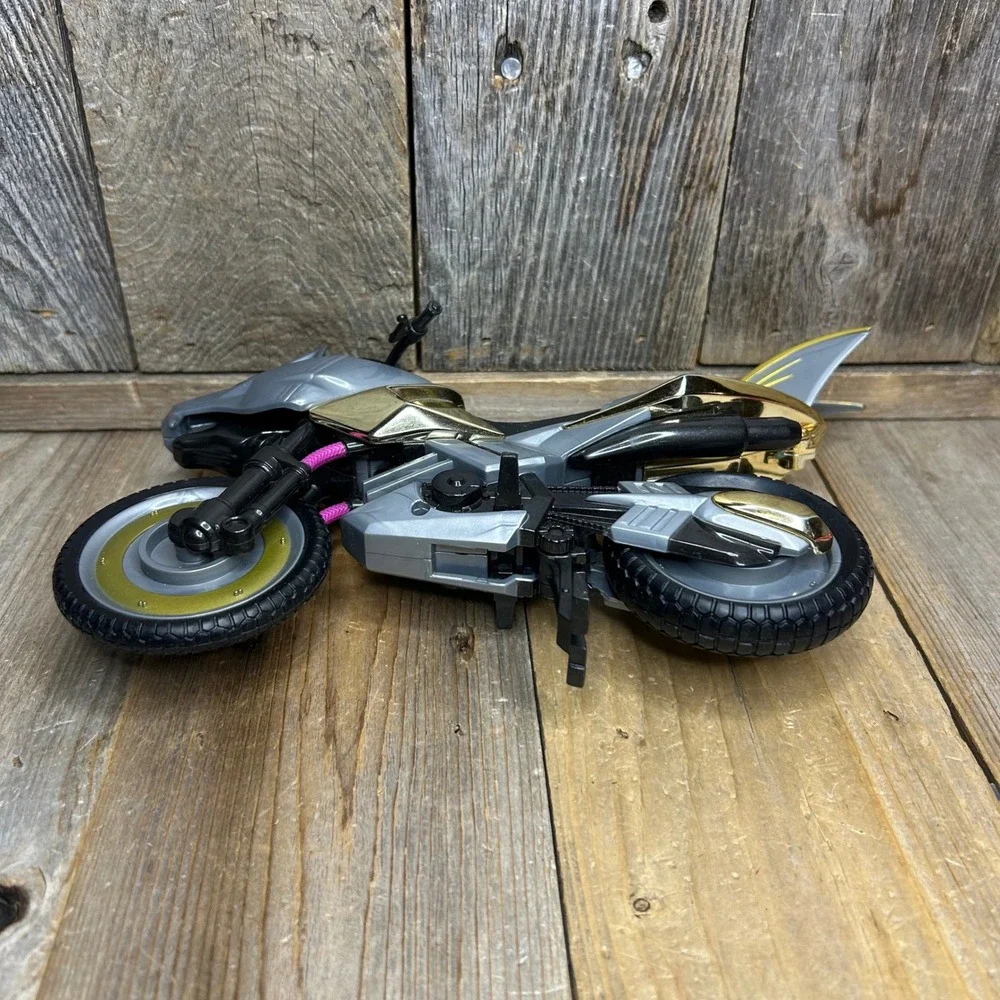 2001 Bandai Power Rangers Lunar Wolf Savage Cycle Motorcycle